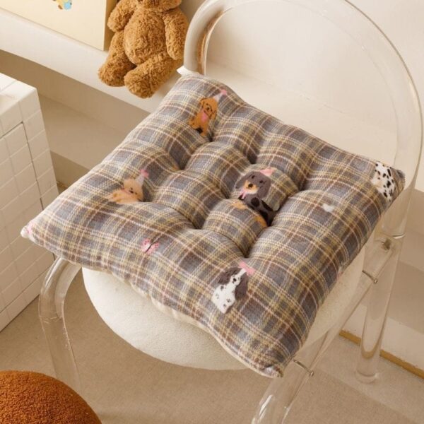 Thick Plush Warm Student Seat Cushion